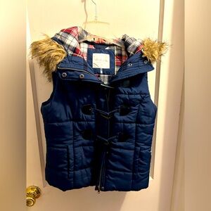 Altar’d State quilted navy vest fur lined hood women’s S flannel plaid lining